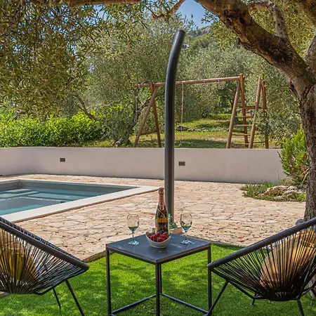 Beautiful In With Wifi Holiday home