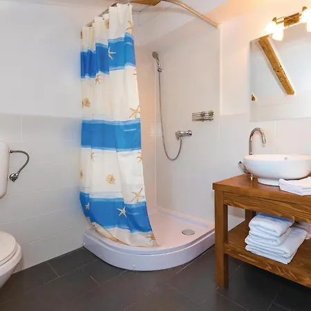 Holiday home Beautiful In With Wifi